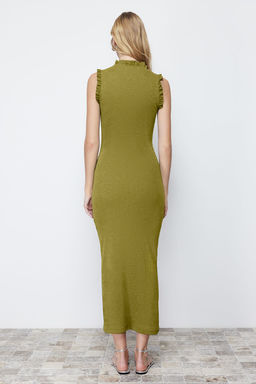 Yag Yesili F?rf?r Detayl? Fitilli Vucuda Oturan Midi Esnek Orme Kalem Elbise TWOSS22EL1569