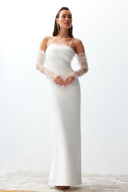 TRENDYOLMILLA Bridal Beyaz Vucuda Oturan Astarl? Dokuma Dugun/Nikah Uzun S?k Abiye Elbise TPRSS24AE00016
