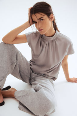 Blusa de sat?n con cuello elevado - H&m фото 5