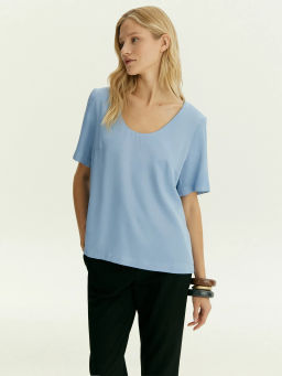 Блузка Emka B3240 вискоза голубая  фото 2