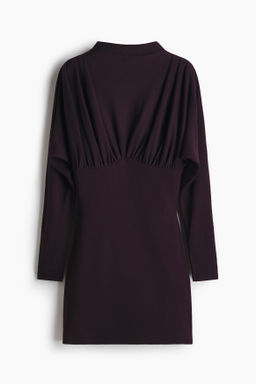 Vestido fruncido con cuello perkins