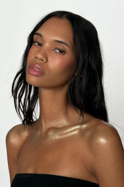 RED ZARA TEMPTATION BODY GLITTER SPRAY фото 3