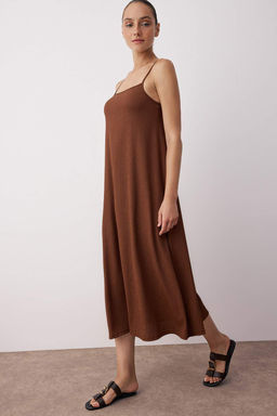 TRENDYOLMILLA Siyah Ayarlanabilir Ask?l? A-Line Burumcuk/Dokulu Orme Maxi Elbise TWOSS24EL00060  фото 52