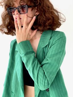 6793 Жакет укороченный двубортный в зелёном цвете - Martichelli фото 20