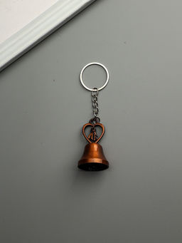 Цена за 12 шт. Брелок металл "Колокольчик - влюблённые в сердце" МИКС 4,9х2,8х2,8 см