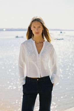 SHORT BLOUSE WITH CUTWORK EMBROIDERY - Zara фото 2