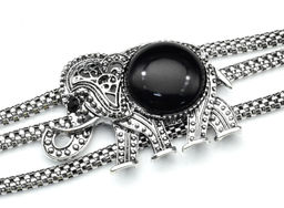 Браслет на металлической основе "Слон" с агатом черным (имитация), 21см