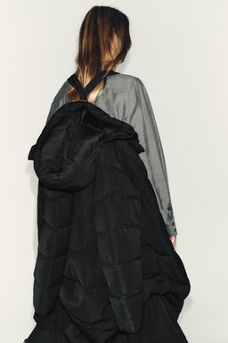 ANORAK ACOLCHADO EXTRA LARGO 60% PLUM?N 40% PLUMA CAPUCHA WATER REPELLENT WINDPROOF / Negro - Zara фото 6