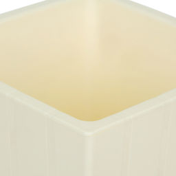 Горшок для цветов пластмассовый Квадро 1,2л, 11,5х11,5х12см, со вставкой, ванильный (Россия) - Домашняя мода фото 3