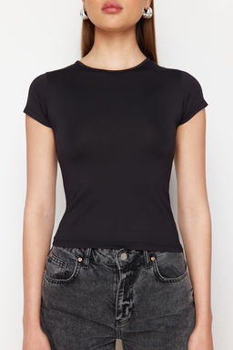 TRENDYOLMILLA Beyaz Poliamid K?sa Kol Bisiklet Yaka Fitted/Vucuda Oturan Orme T-Shirt TWOSS24TS00238  фото 8