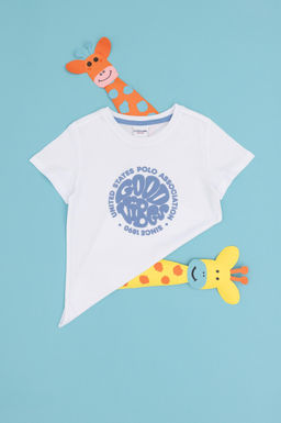 Белая футболка для мальчика Неожиданная скидка в корзине