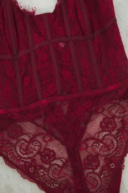 TRENDYOLMILLA Siyah Dantel Balen Detayl? Kaps?z C?tc?tl? Orme Body THMSS25BD00001  фото 6