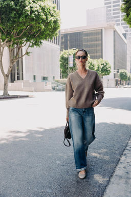 SOFT KNIT V-NECK SWEATER