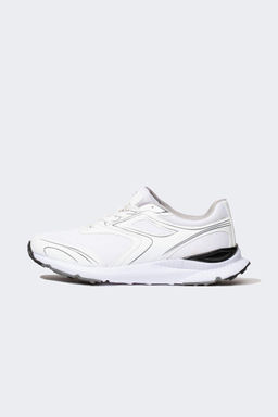 Мужская спортивная обувь с зубчатой подошвой