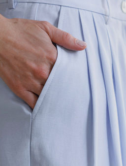 Брюки палаццо с защипами из плотного лиоцелла