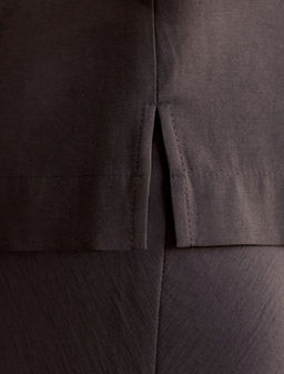 Топ c вырезом лодочка из плотного лиоцелла - Vilatte фото 2