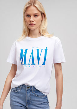 Mavi Logo Bask?l? Beyaz Tisort