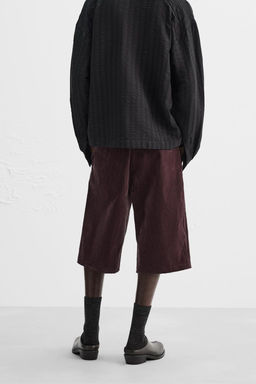 LIMITED EDITION VELVET BERMUDA SHORTS - Zara фото 3