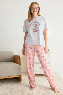 Trendyolmilla Gri Melanj %100 Pamuklu Slogan Bask?l? Orme Pijama Tak?m? THMSS25PT00162