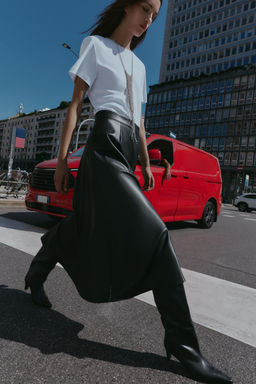 CONTRAST MIDI DRESS WITH LEATHER EFFECT SKIRT - Zara фото 4