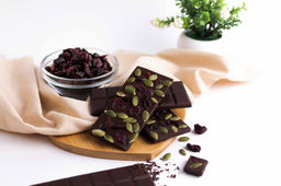 Темный шоколад с тыквой и клюквой без сахара Алфит 4939