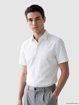 Slim Fit ?izgili Erkek G?mlek