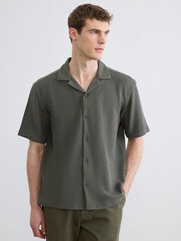 Regular Fit Resort Yaka Erkek G?mlek