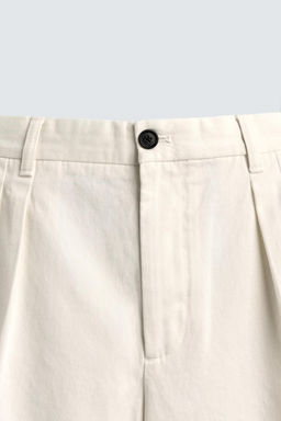 BERMUDA RELAXED FIT PLIEGUES AARON LEVINE X ZARA / Blanco roto