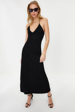 TRENDYOLMILLA Siyah Fitilli Boyundan Baglamal? Bodycone/Vucuda Oturan Maxi Esnek Orme Kalem Elbise TWOSS24EL00293