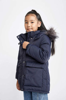 Водоотталкивающая куртка со съемным капюшоном и подкладкой из искусственного меха для девочек, пальто - Defacto фото 8