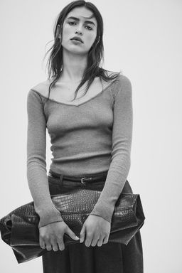 Top off-the-shoulder