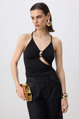 Siyah Aksesuar Detayl? Dekolteli Party Bluz TPRSS26BZ00041