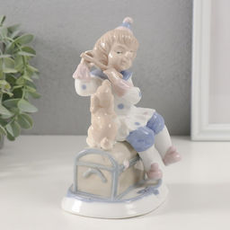 Сувенир керамика "Клоун на сундуке с собакой" 8,7х11х15 см