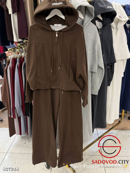 Спортивный костюм женский