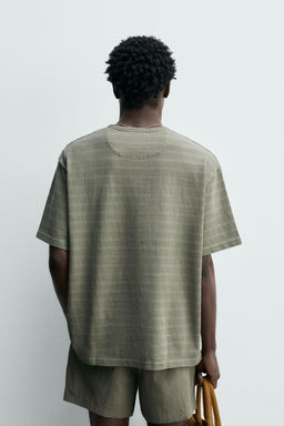 CAMISETA LAVADA RAYAS BOLSILLO / Beige / Verde