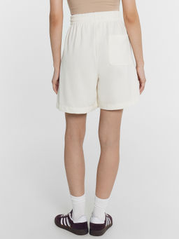 Шорты женские молочно-бежевые молочный 132365 - Mark formelle фото 4