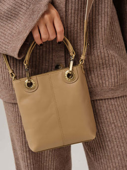 Сумка кожаная кросс-боди Deboro 30347 бежевая камелия