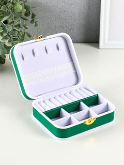 Шкатулка для украшений Giulia, пластик, кожзам, 6 ячеек, 10 полос, зелёная, 13.5×11.5×5.5 см