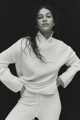 Jersey de mezcla de lana con escote en V - H&m фото 4