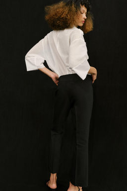 CAMISA FLUIDA FLORES RELIEVE / Blanco - Zara фото 5