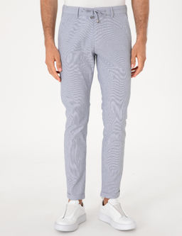 A__k Mavi Slim Fit Gofreli Beli Ba_c_kl_ Spor Pantolon