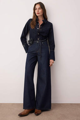 Koyu Mavi Yuksek Bel Gul Kemer Detayl? Wide Leg Jeans TWOAW26JE00171