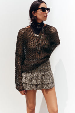 WIDE-WAIST BERMUDA SHORTS WITH RUFFLES - Zara фото 19