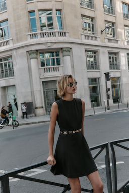 MINI DRESS WITH GOLDEN BELT - Zara фото 2