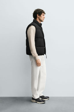 REGULAR FIT PADDED GILET