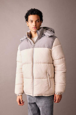 Водоотталкивающее пальто стандартного кроя с капюшоном на флисовой подкладке