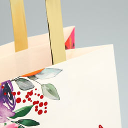 Цена за 2 шт. Пакет подарочный, упаковка, тиснение, Самой прекрасной, ML 23?27?11.5 см