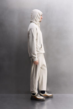 RELAXED FIT HOODIE