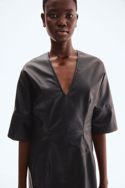 Vestido revestido de corte midi - H&m фото 5