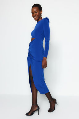 Trendyolmilla Siyah Kruvaze Yaka Cut Out/Pencere Detayl? Orme S?k Abiye Elbise TPRAW23EL00272  фото 27